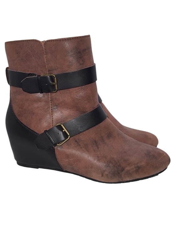 Comfortiva Shoes - Comfortiva Ramika Leather Wedge Ankle Boots w Buckles Women’s 10